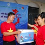 Tuổi trẻ ngành cao su hướng về biển đảo Tổ quốc