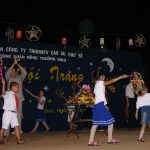 Trung thu mùa cao su mất giá: Vẫn trọn niềm vui