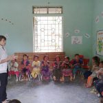 Lớp học dưới chân đồi cao su