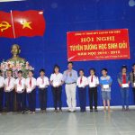 Cao su Tân Biên tuyên dương 83 học sinh giỏi