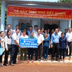 Công đoàn cơ quan VRG: Trao nhà kết nghĩa cho công nhân cao su Chư Sê