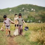 Tôi thấy hoa vàng trên cỏ xanh: Ngọt ngào và day dứt với tuổi thơ