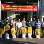 Tặng quà Tết cho 200 công nhân Cao su Dầu Tiếng