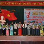 Chuyện về người thật việc thật noi gương Bác