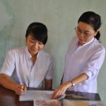 Chuyện người thầy thuốc đụng đâu học đó