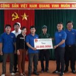 ĐTN Cơ quan Tập đoàn hỗ trợ 2 công ty miền Trung