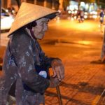 Vất vả mưu sinh tuổi xế chiều