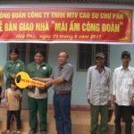 Cao su Chư Păh trao nhà Mái ấm Công đoàn
