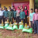 Công đoàn Cao su Ea H'Leo: Trao hơn 100 suất quà cho công nhân