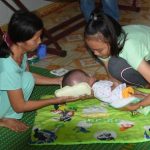Hãy giúp cháu bé bị não úng thủy