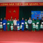 Mang Tết sum vầy đến với công nhân khó khăn
