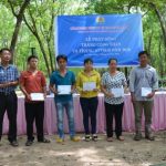 Cao su Tây Ninh tặng quà 24 công nhân khó khăn