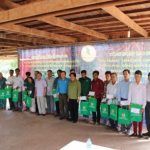 Công đoàn Cao su VN trao quà công nhân các đơn vị tại Campuchia