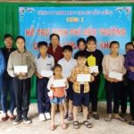 Cao su Dầu Tiếng tặng quà hỗ trợ 38 học sinh khó khăn