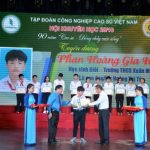 Tuyên dương 500 học sinh sinh viên Học giỏi - Sống tốt