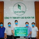 Cao su Kon Tum: Hỗ trợ Cao su Hà Giang 50 triệu phòng chống dịch Covid -19