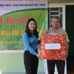 Ấm lòng tình cảm người thợ mỏ