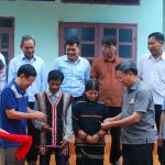 Cao su Kon Tum: Bàn giao 2 nhà Đại đoàn kết
