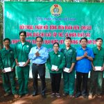 Công đoàn CSVN: Đối thoại và tặng quà người lao động các đơn vị Tây Nguyên