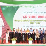Vinh danh 11 Công ty -  70 Nông trường 2 tấn và 8 tổ 3 tấn/ha