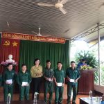 Cao su Lộc Ninh trao thưởng cho 102 công nhân về trước kế hoạch