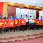 Trao 10.000 lá cờ Tổ quốc cho biên giới Tây Ninh