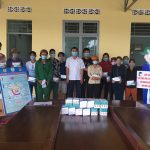 Cao su Chư Mom Ray: Trao tặng 1.050 hộp khẩu trang cho công nhân