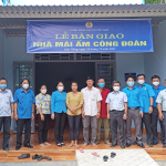 Trao nhà “Mái ấm Công đoàn” cho công nhân Cao su Dầu Tiếng