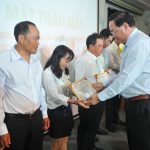Chị Đỗ Thị Nguyên đạt giải nhì cuộc thi viết Vòng tay Công đoàn