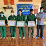 Cao su Mang Yang trao thưởng cho 11 tập thể về trước kế hoạch sản lượng