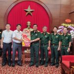 VRG chúc Tết các đơn vị quân đội, công an