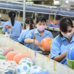 Nước rút khắp vườn cây nhà máy
