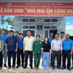 Công đoàn Cao su Chư Păh trao 2 nhà “Mái ấm Công đoàn” cho công nhân đồng bào dân tộc thiểu số
