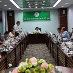Lãnh đạo VRG đánh giá cao kết quả hoạt động 8 tháng đầu năm của các công ty cao su tại Lào