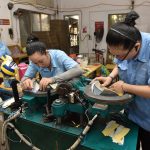 Các đơn vị Hành chính sự nghiệp - Công nghiệp - Dịch vụ: Vượt khó, đảm bảo thu nhập cho người lao độ...