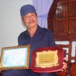 Gia đình bốn thế hệ gắn bó với ngành cao su