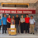 Trao nhà tình thương cho công nhân Cao su Bình Long