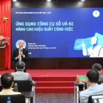VRG tổ chức khóa học “Ứng dụng công cụ số và AI nâng cao hiệu suất công việc”